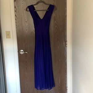 Color shift gown